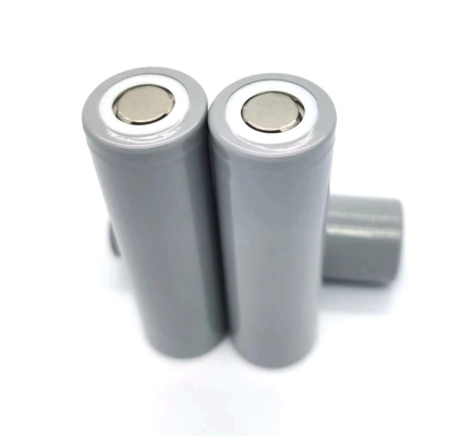 Nhiệt độ thấp 3.7v Inr21700 4000mah Tốc độ xả cao 40a Thời gian chu kỳ dài 1000 chu kỳ Li-ion 21700 pin